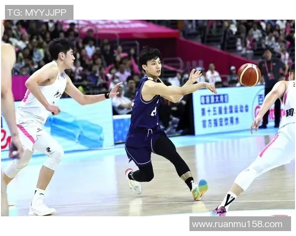 徐杰：从青涩少年到篮球场上的闪耀明星之路与成长故事