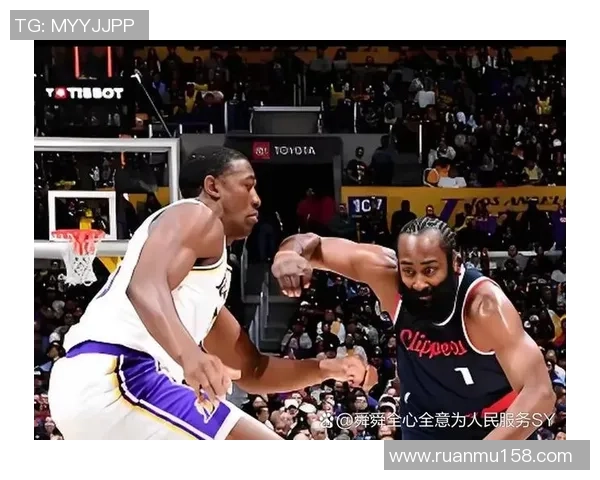 快船与湖人激战12月29日NBA对决引发球迷热议与期待